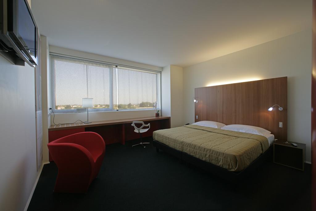 New Ipoint Hotel San Giovanni in Persiceto Pokoj fotografie
